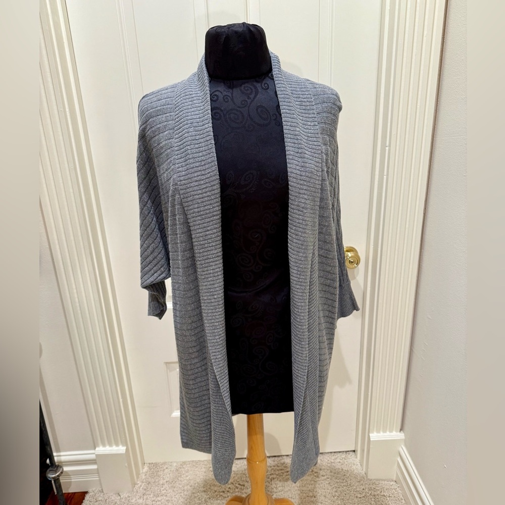 Chico’s grey ribbed tunic cardigan
